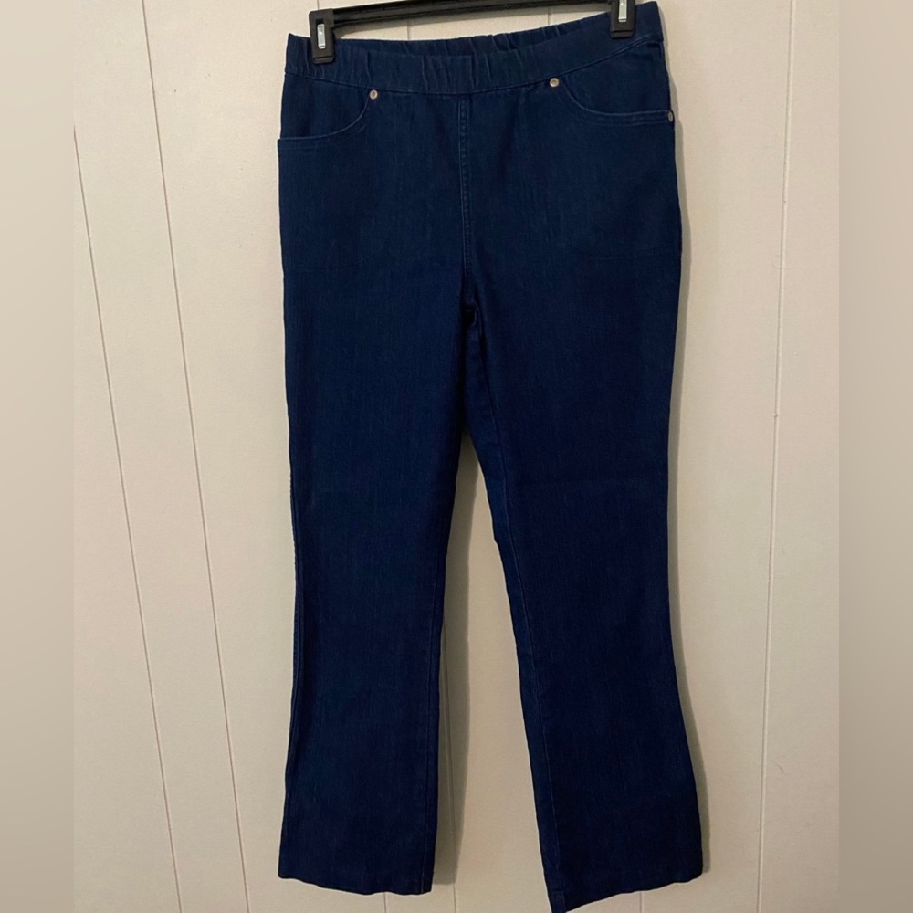 Women’s Pull On Bootcut Jeans Size Medium